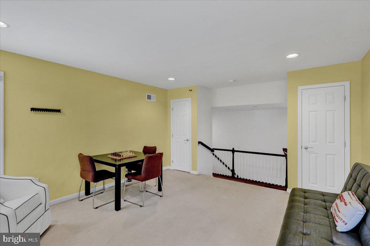 HUNTERS RIDGE - Residential