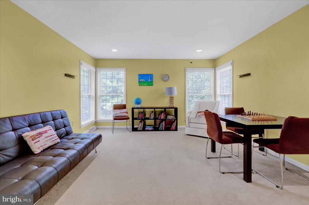 HUNTERS RIDGE - Residential