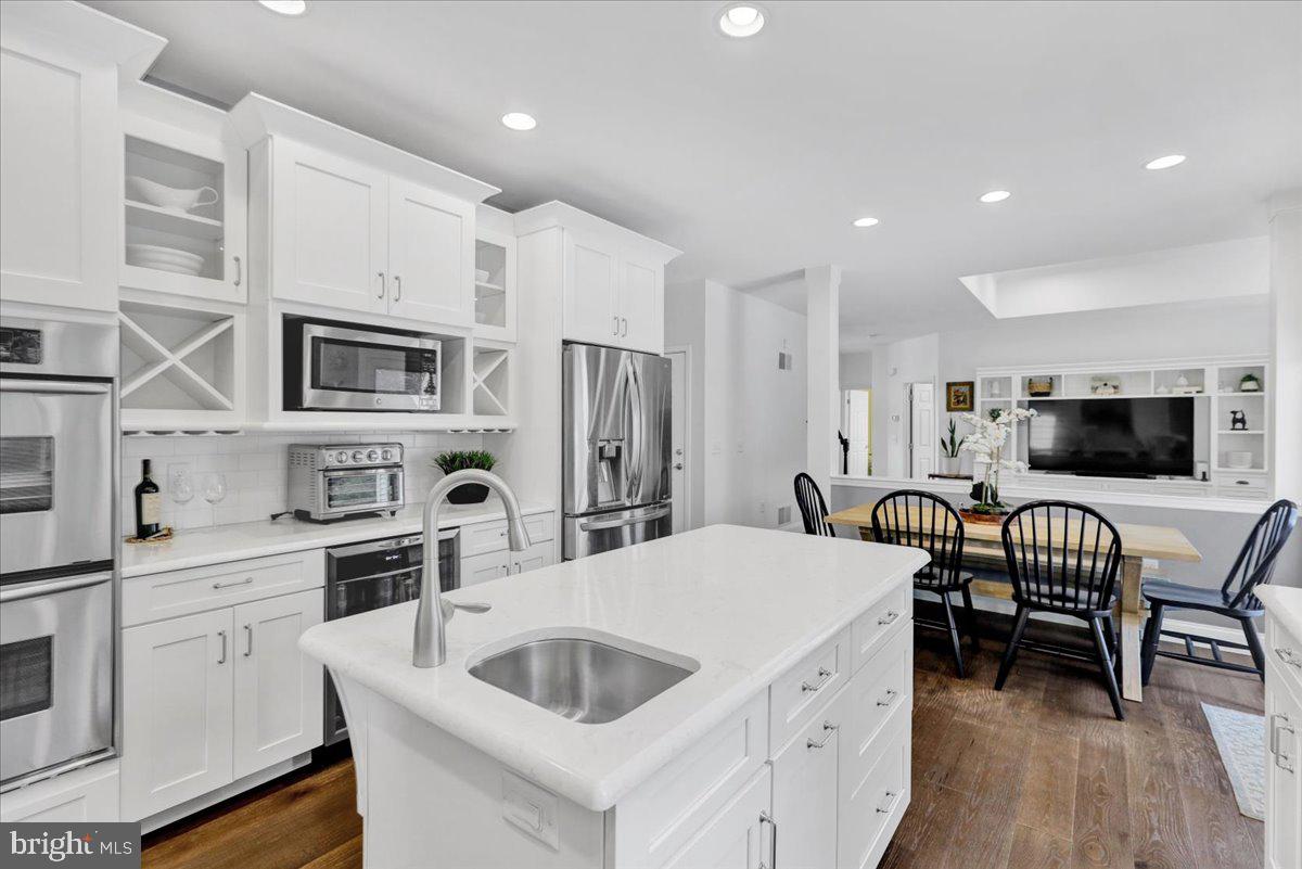 HUNTERS RIDGE - Residential