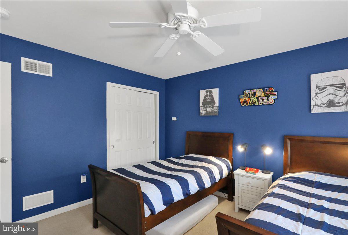 HUNTERS RIDGE - Residential