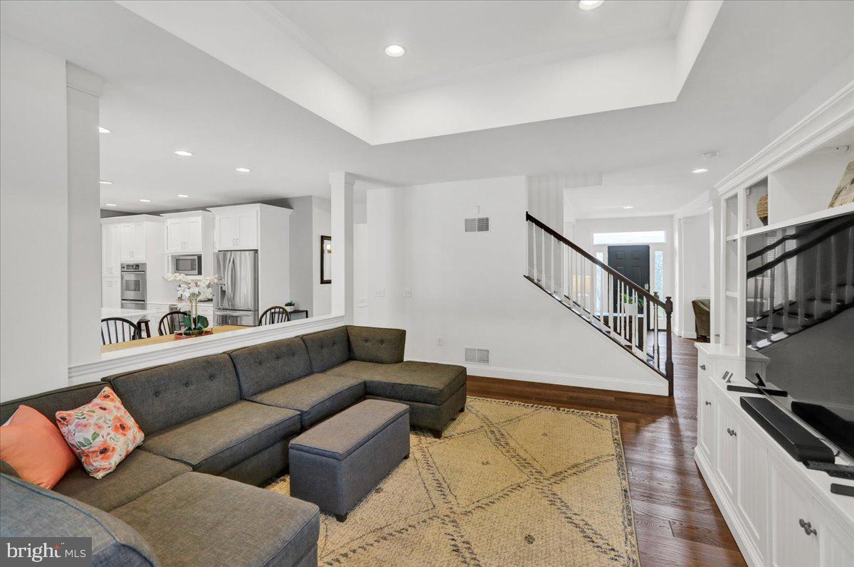 HUNTERS RIDGE - Residential