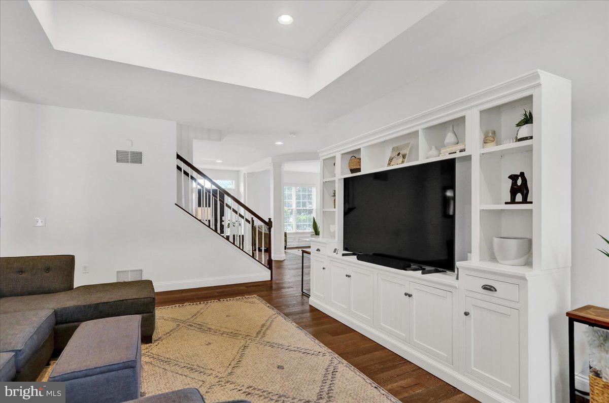 HUNTERS RIDGE - Residential