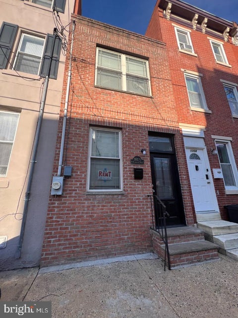 Townhouse For Rent - 1302 N Randolph Street<br/> PHILADELPHIA, PA 19122
