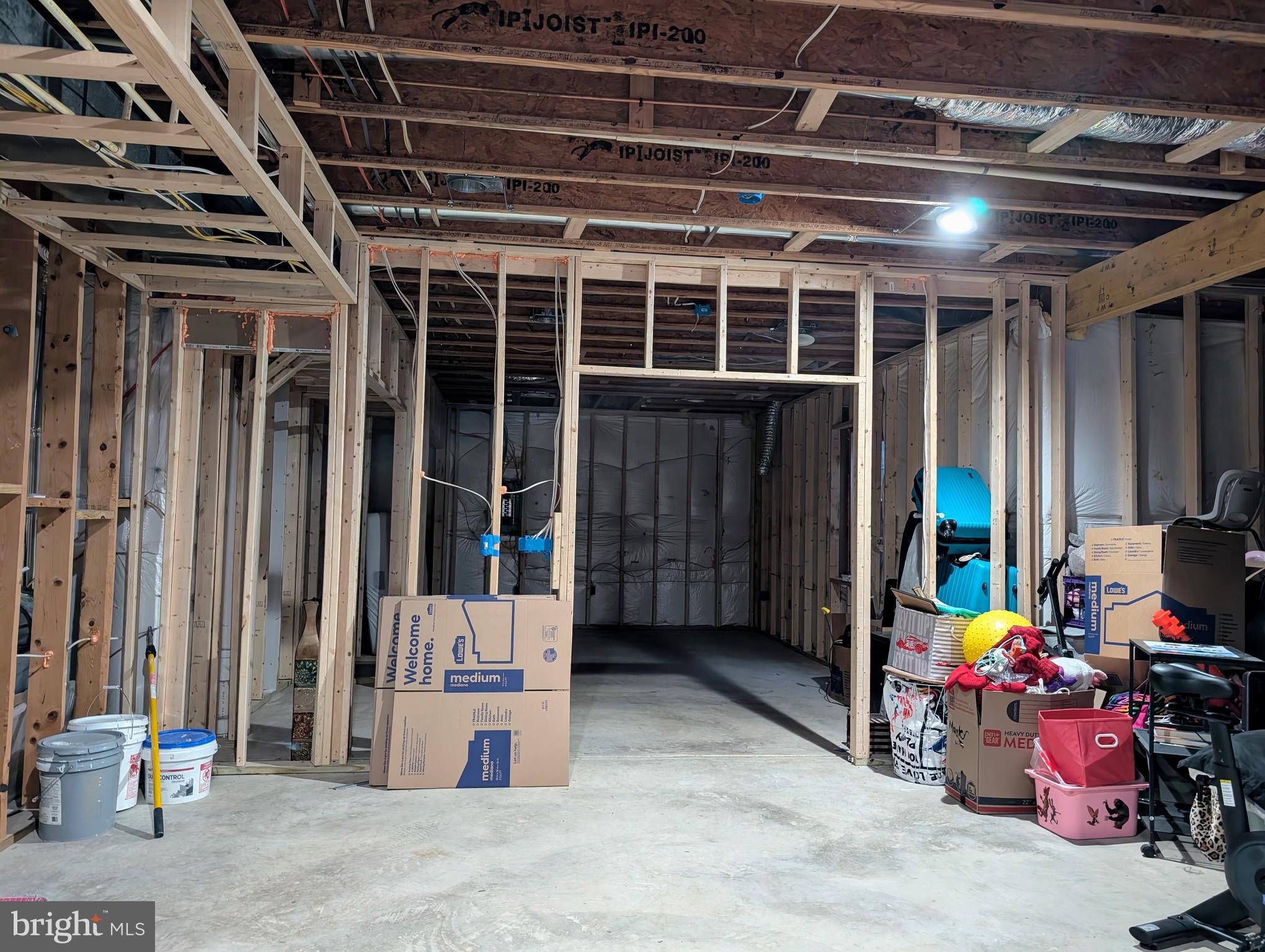 MAGNOLIA WOODS - Residential