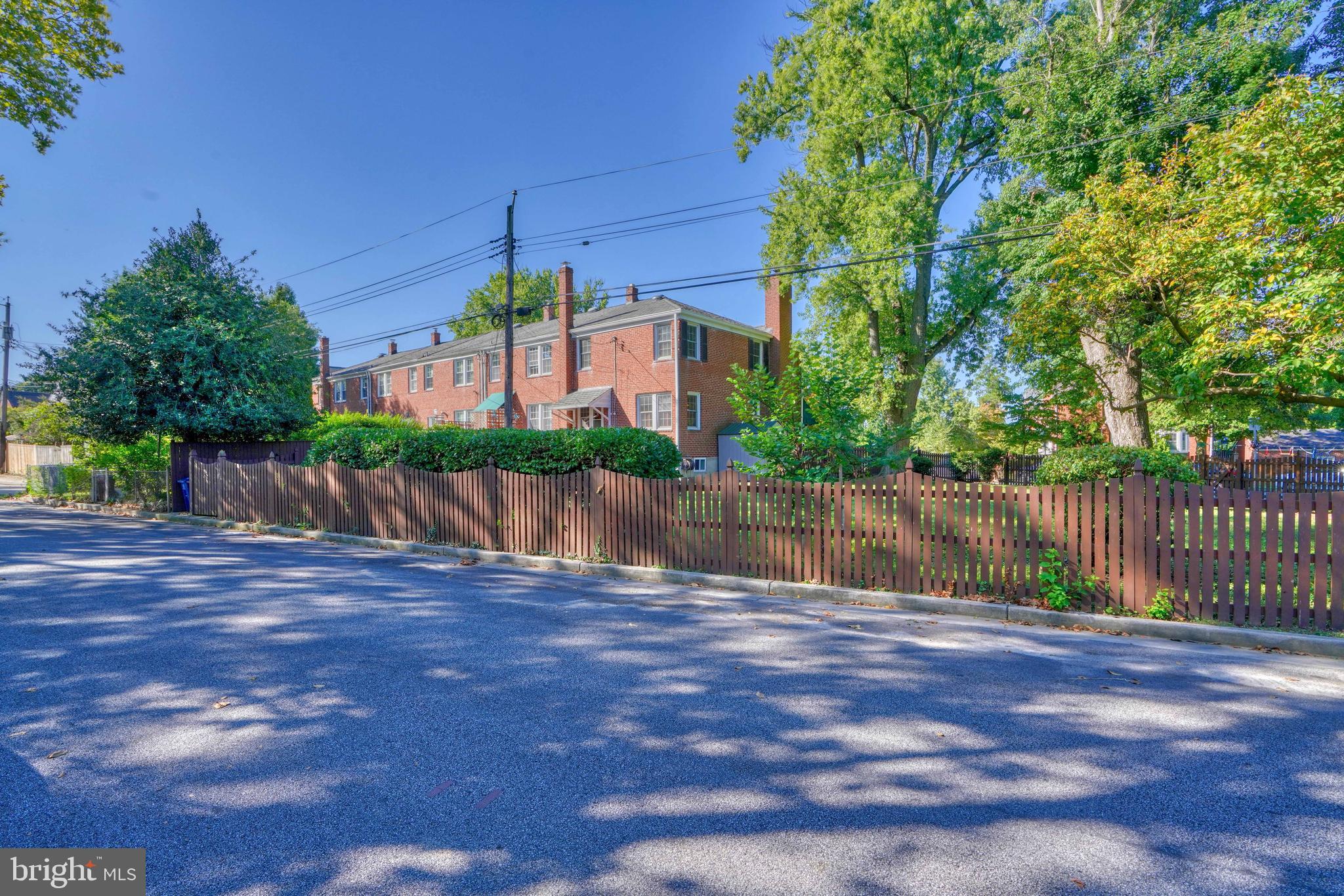 GAYWOOD - Residential Lease