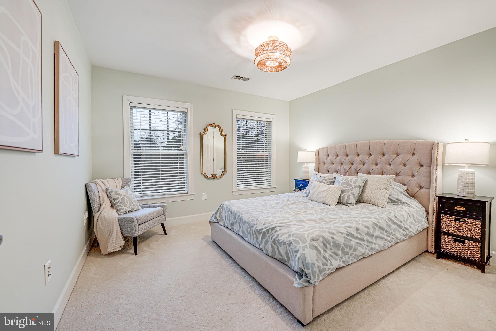 OAKTON PARK - Residential