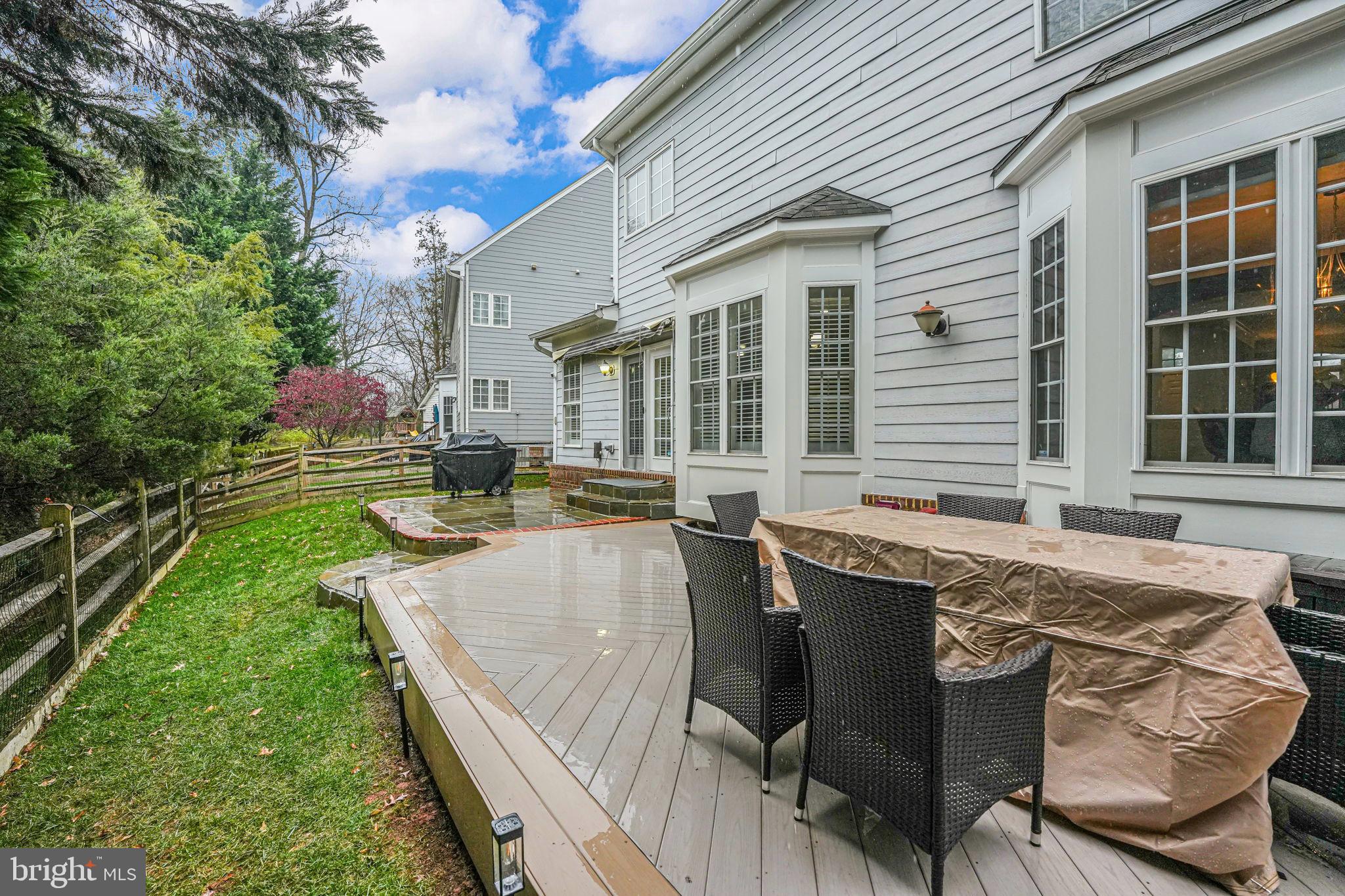 OAKTON PARK - Residential