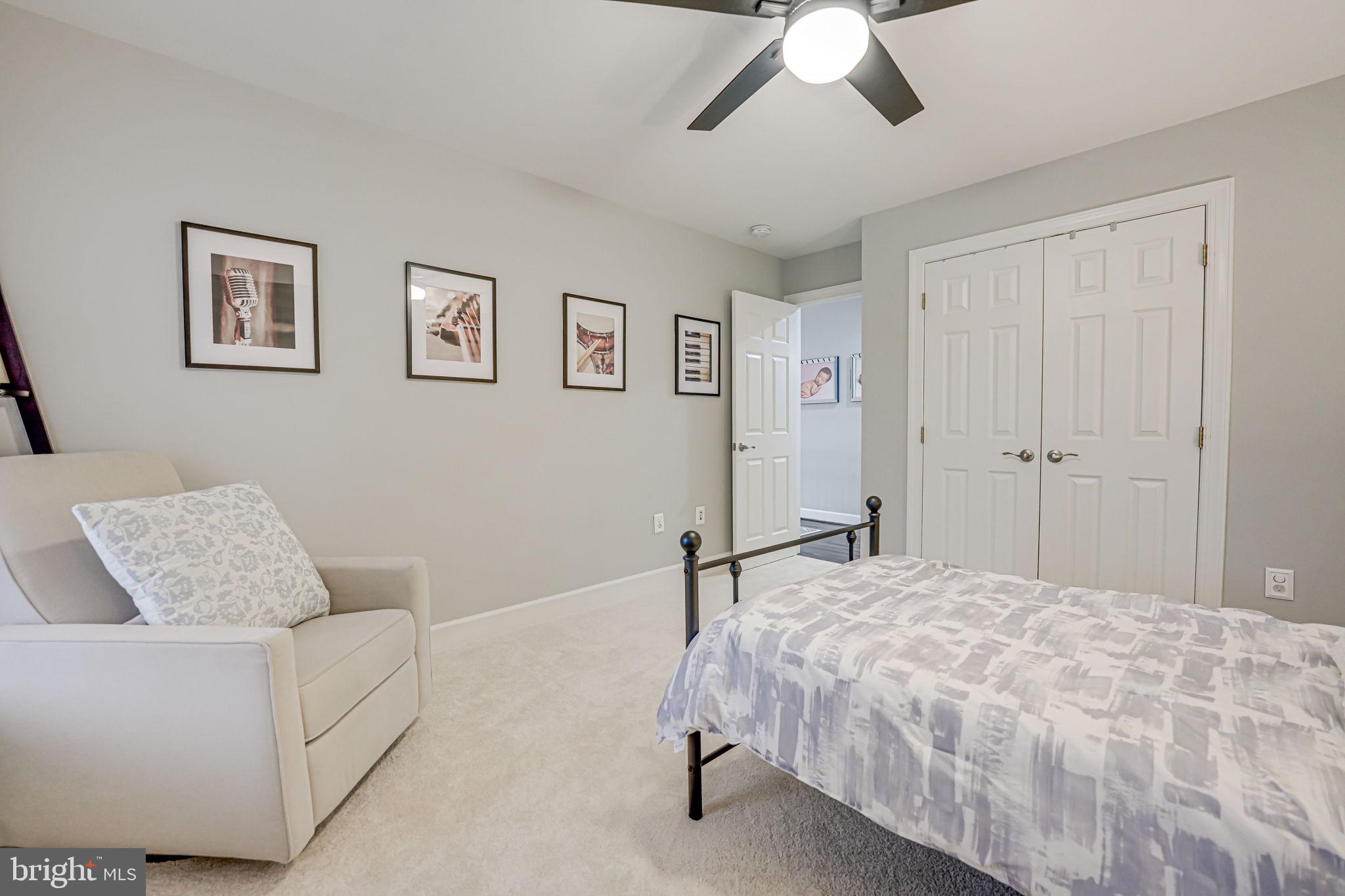 OAKTON PARK - Residential