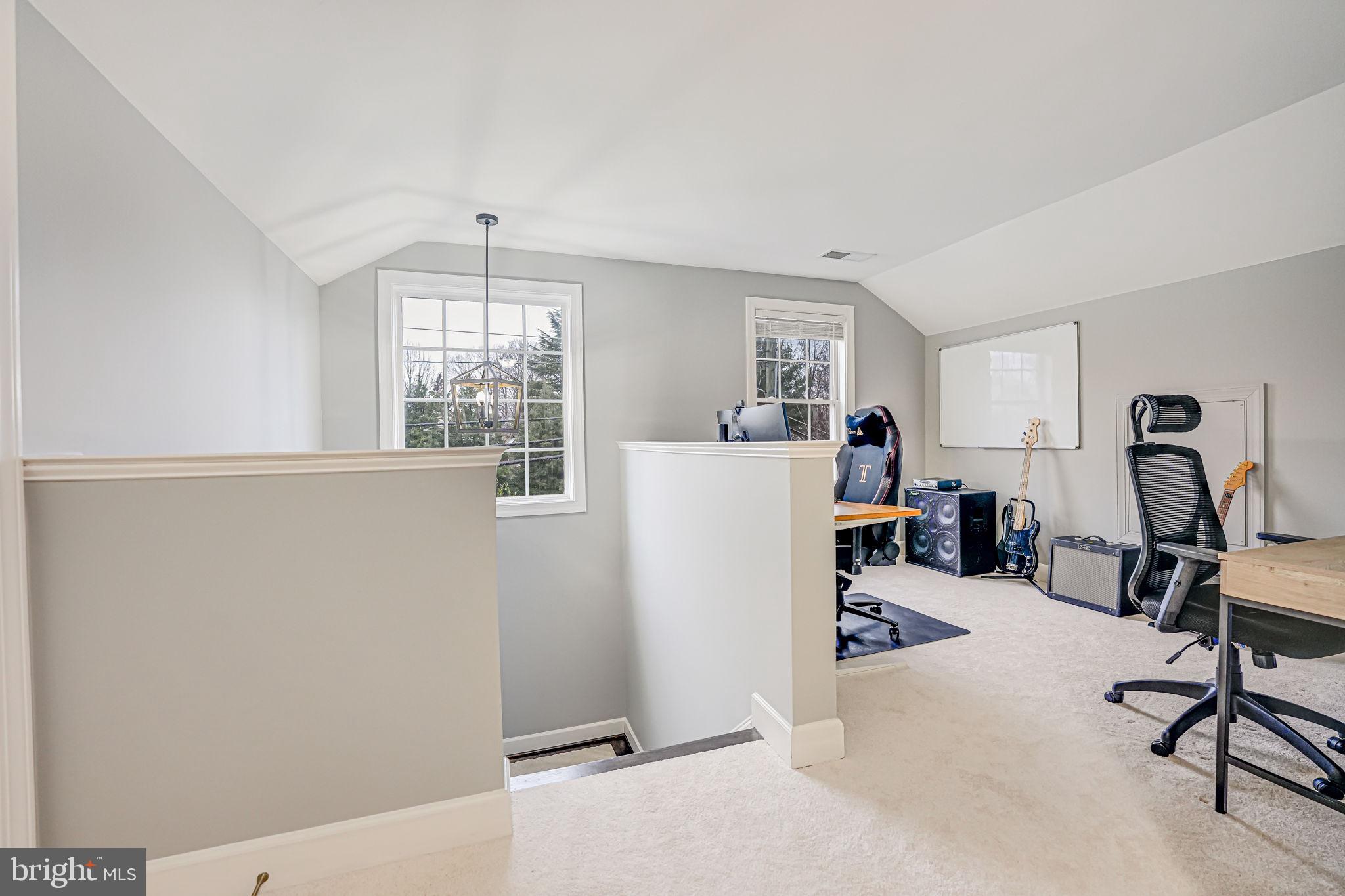 OAKTON PARK - Residential