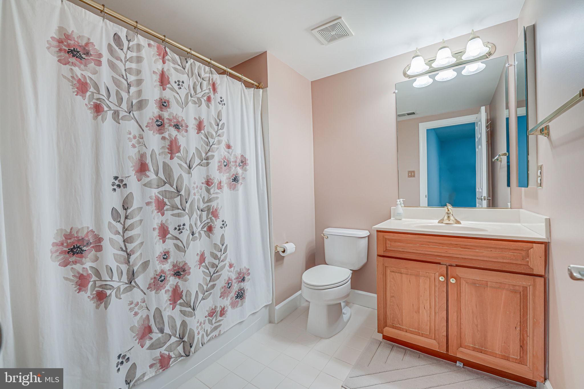 OAKTON PARK - Residential