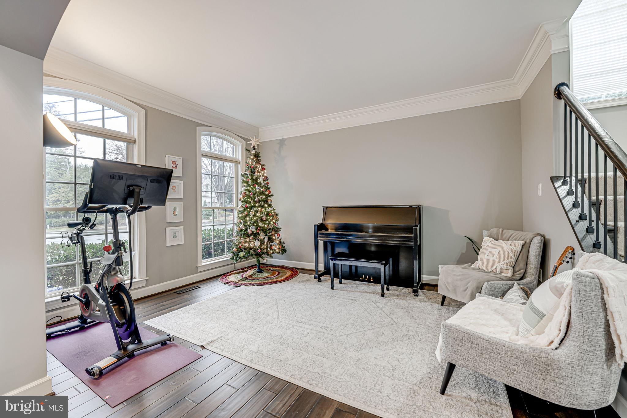 OAKTON PARK - Residential