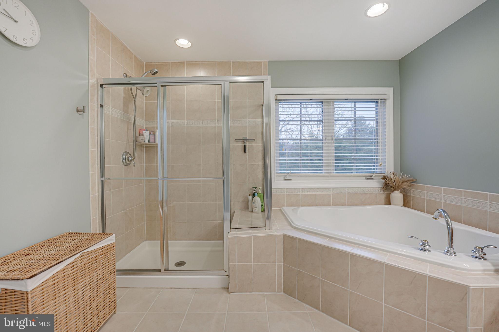 OAKTON PARK - Residential