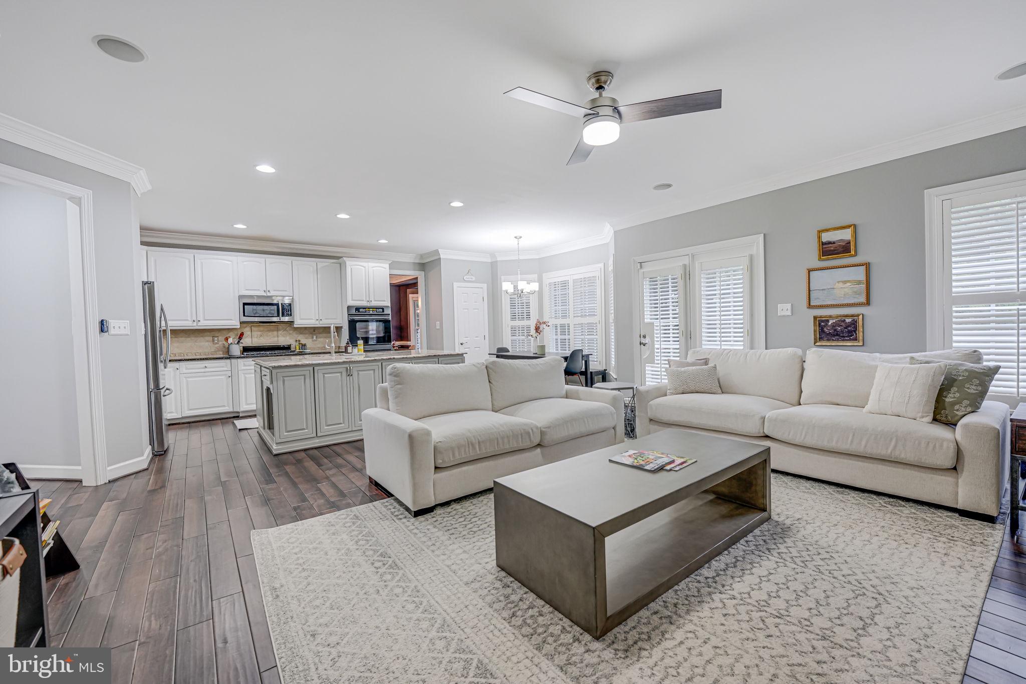 OAKTON PARK - Residential