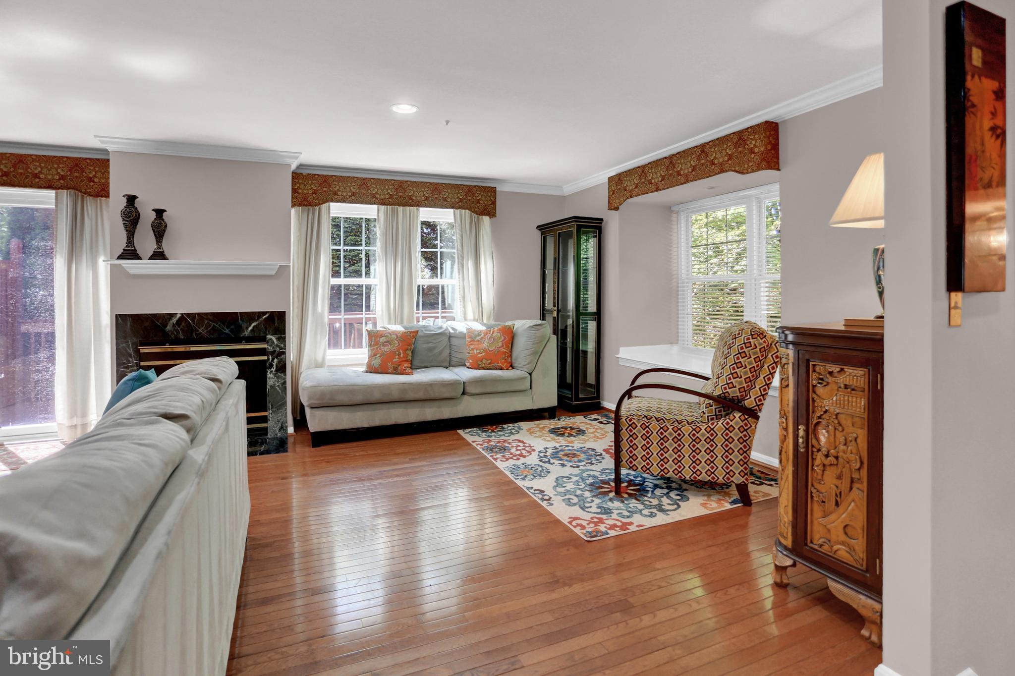 LYONS GATE - Residential