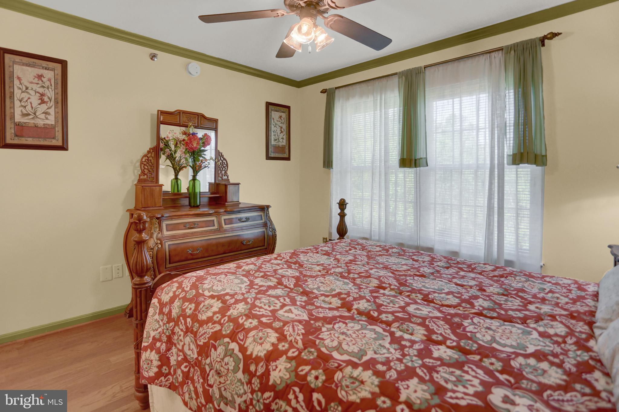 LYONS GATE - Residential