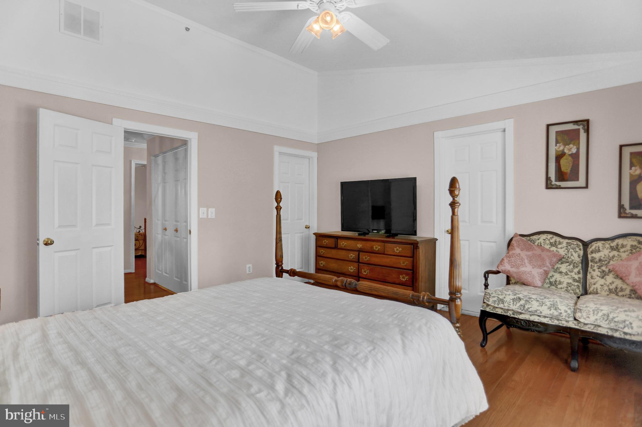 LYONS GATE - Residential