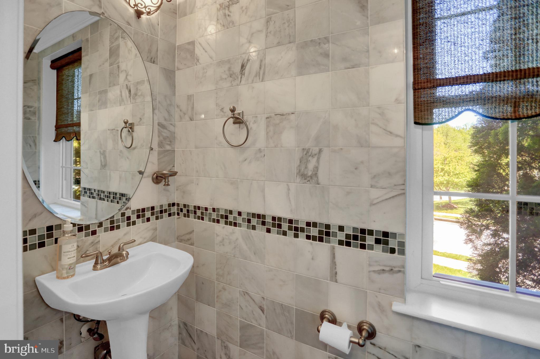 LYONS GATE - Residential