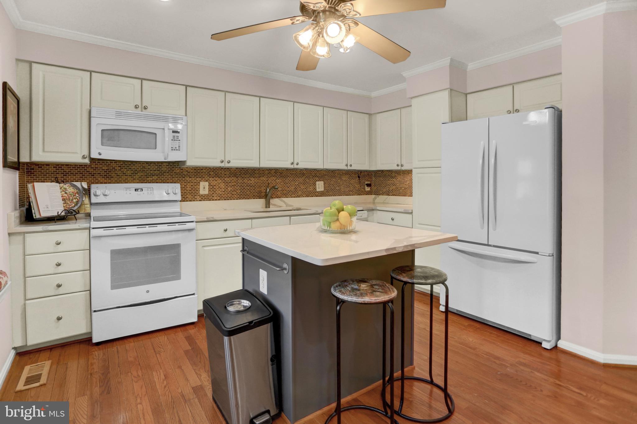 LYONS GATE - Residential