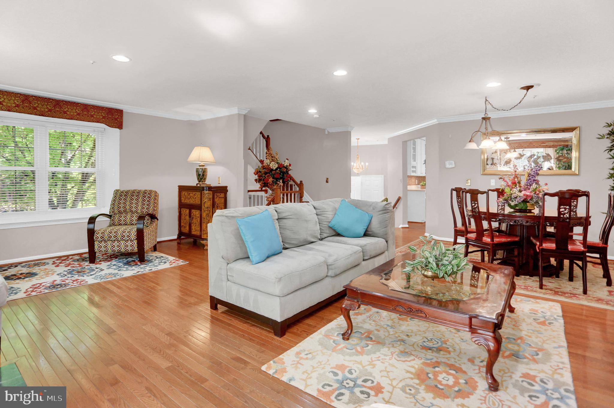 LYONS GATE - Residential