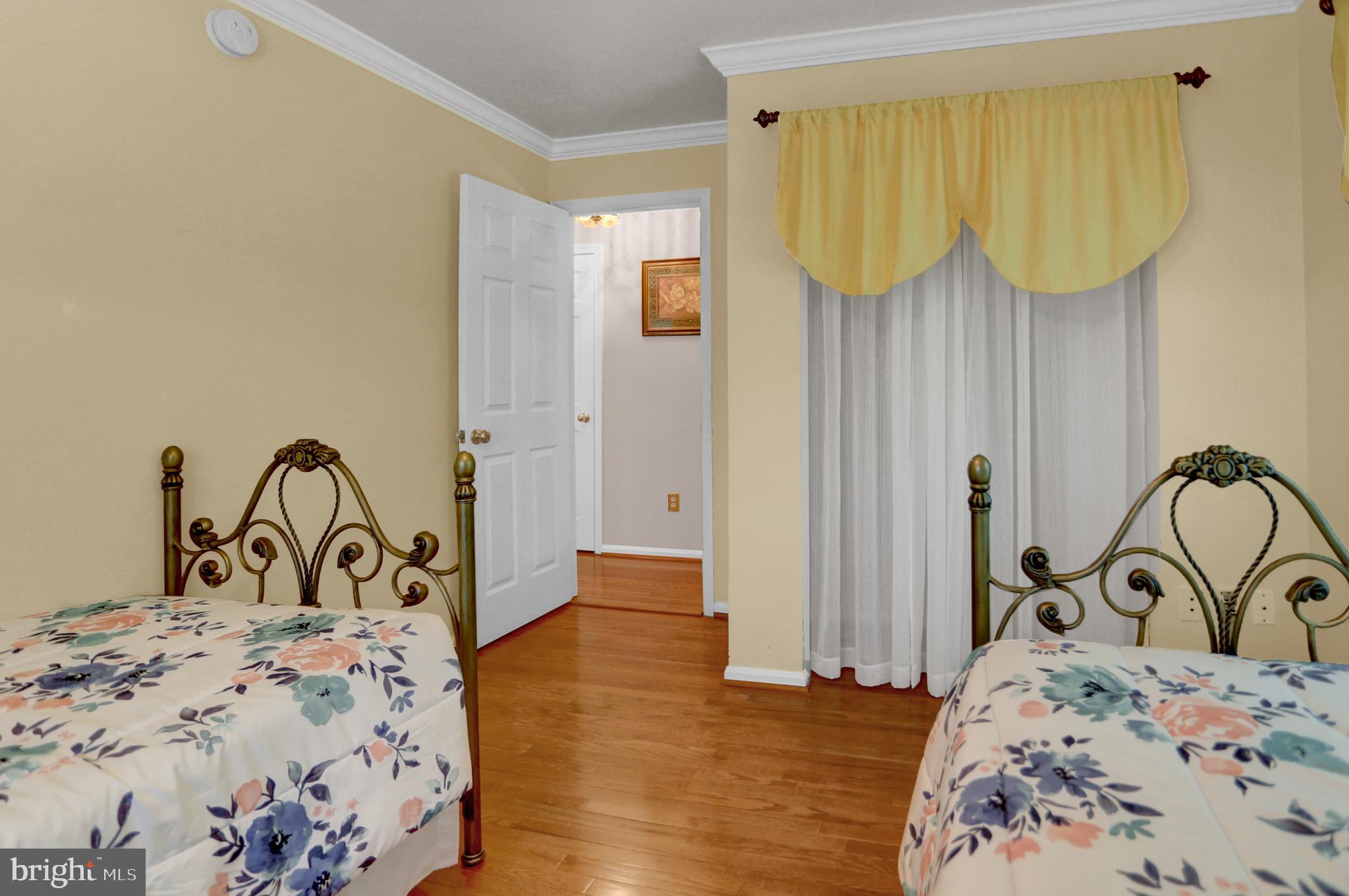 LYONS GATE - Residential