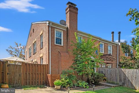 Photo of 912 Bernard Street, ALEXANDRIA, VA 22314 (MLS # VAAX2059822)
