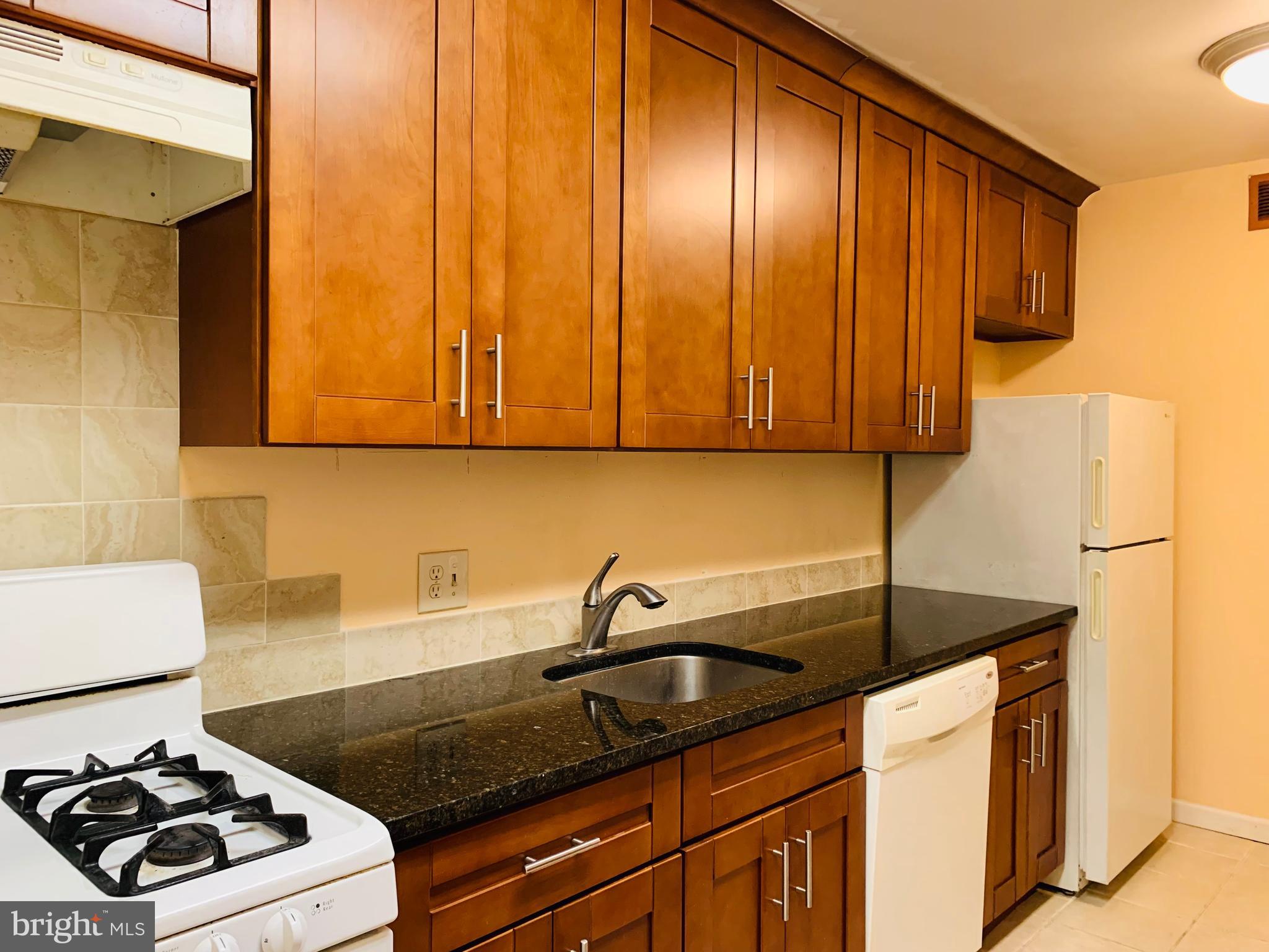 WALNUT GROVE - Residential Lease