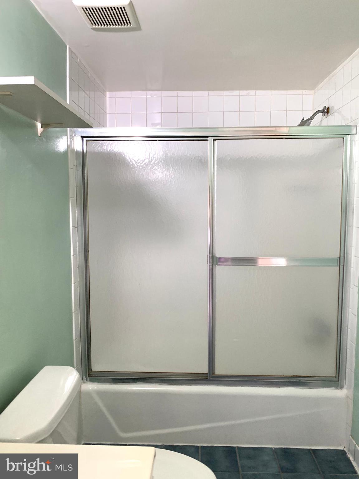 WALNUT GROVE - Residential Lease