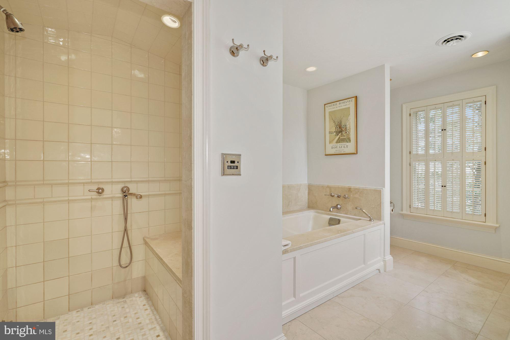 CHEVY CHASE VILLAGE - Residential