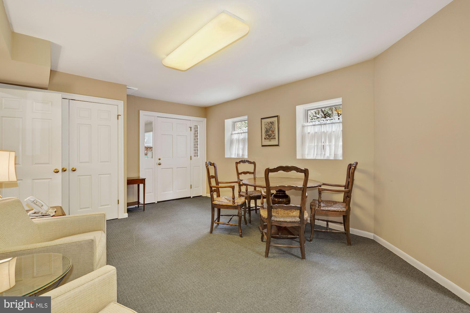 CHEVY CHASE VILLAGE - Residential