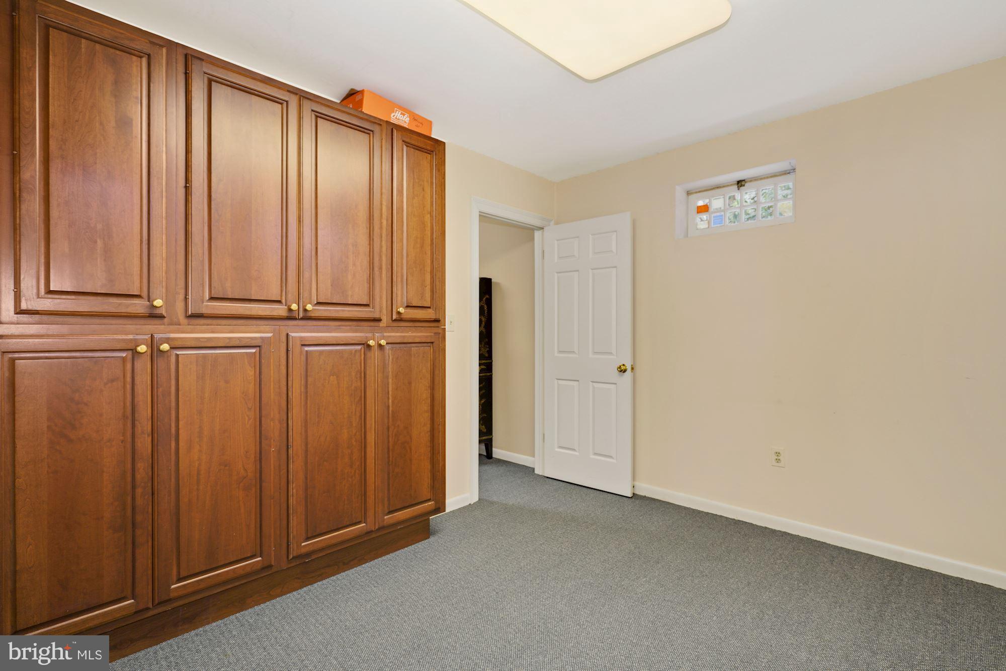 CHEVY CHASE VILLAGE - Residential