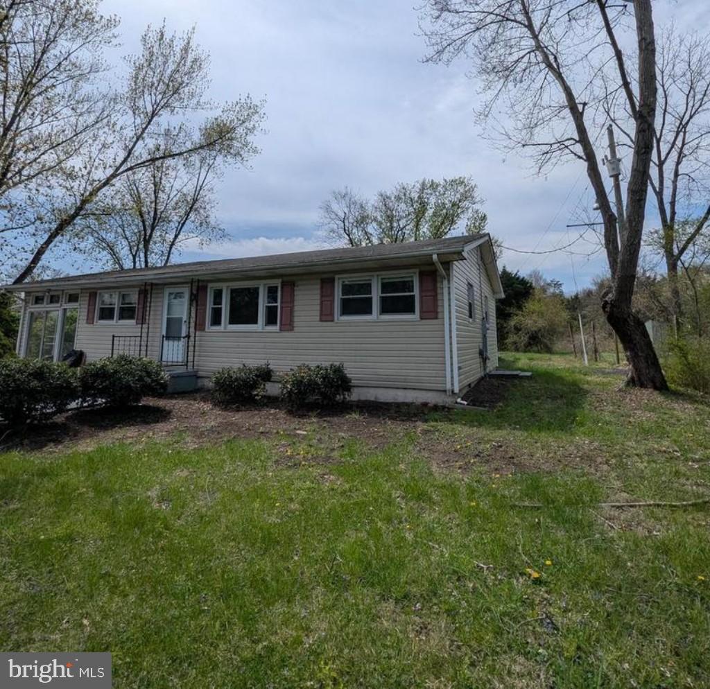 Detached home for lease, Great location in Bristow on Linton Hall Road. 3-bedroom hardwood floors, enclosed porch/sunroom and large flex room, over 2,000 sqft. Close to VRE, 29, and 66. Detached garage and a shed. Situated on .75 acres of land with No HOA payment to worry about. Ready for move in. Call today to tour-Close to shops and restaurants and commuter routes, 29, 28 and 66. All information provided is deemed reliable but is not guaranteed and should be independently verified. The listing is subject to errors, omissions, changes in price. Measurements, square footage, and other property details are approximate and should be verified by the buyer or buyer's agent. No warranties or representations, express or implied, are made as to the accuracy of the information contained herein. Level lot with plenty of space.