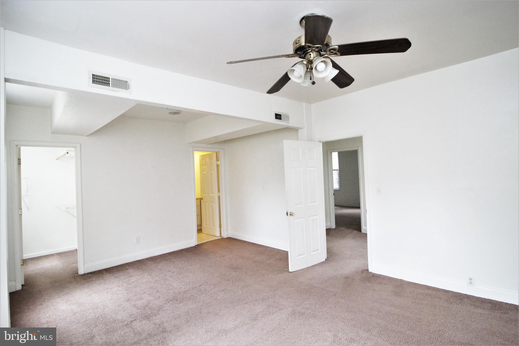 CHARLES VILLAGE - Residential