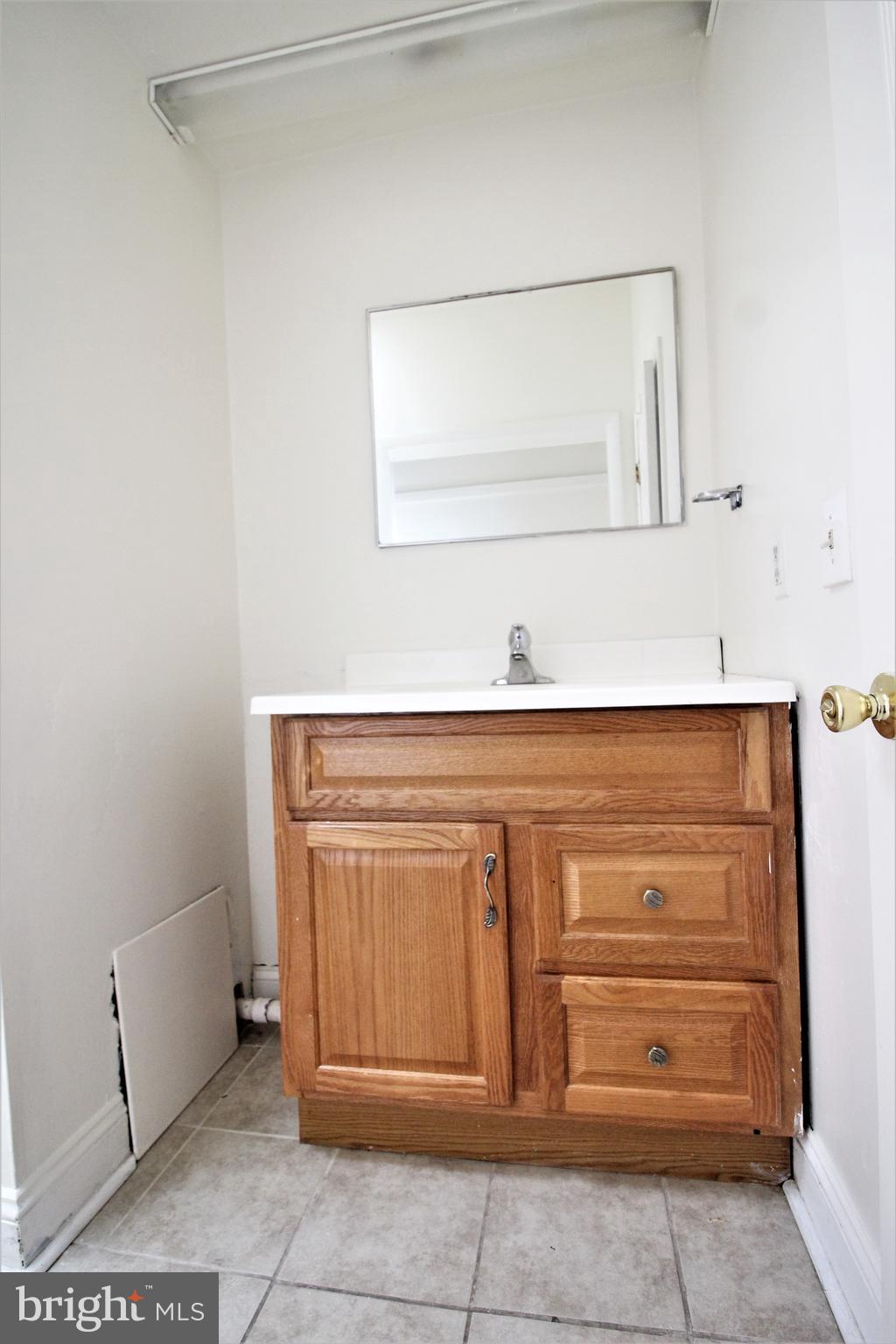 CHARLES VILLAGE - Residential