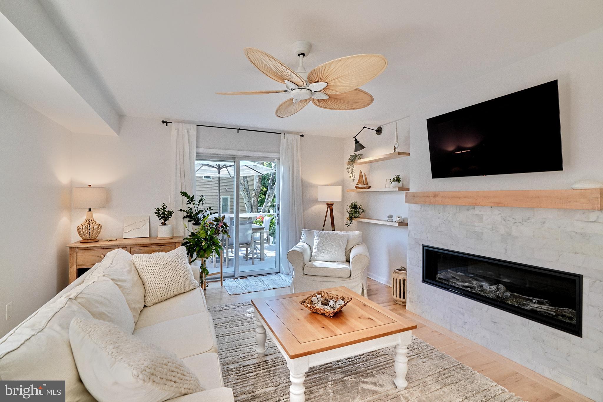 CROFTON HIGHLANDS - Residential