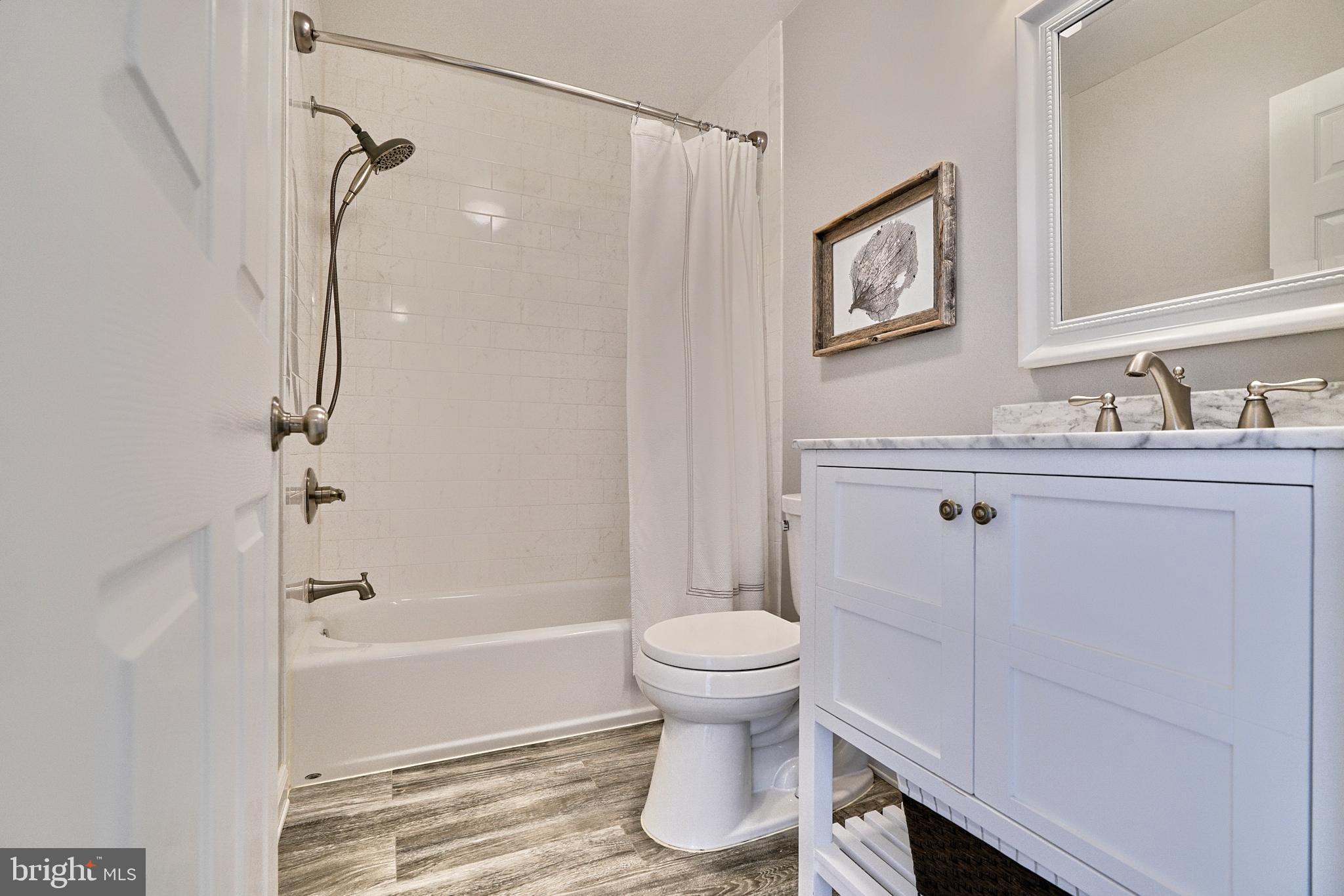 CROFTON HIGHLANDS - Residential