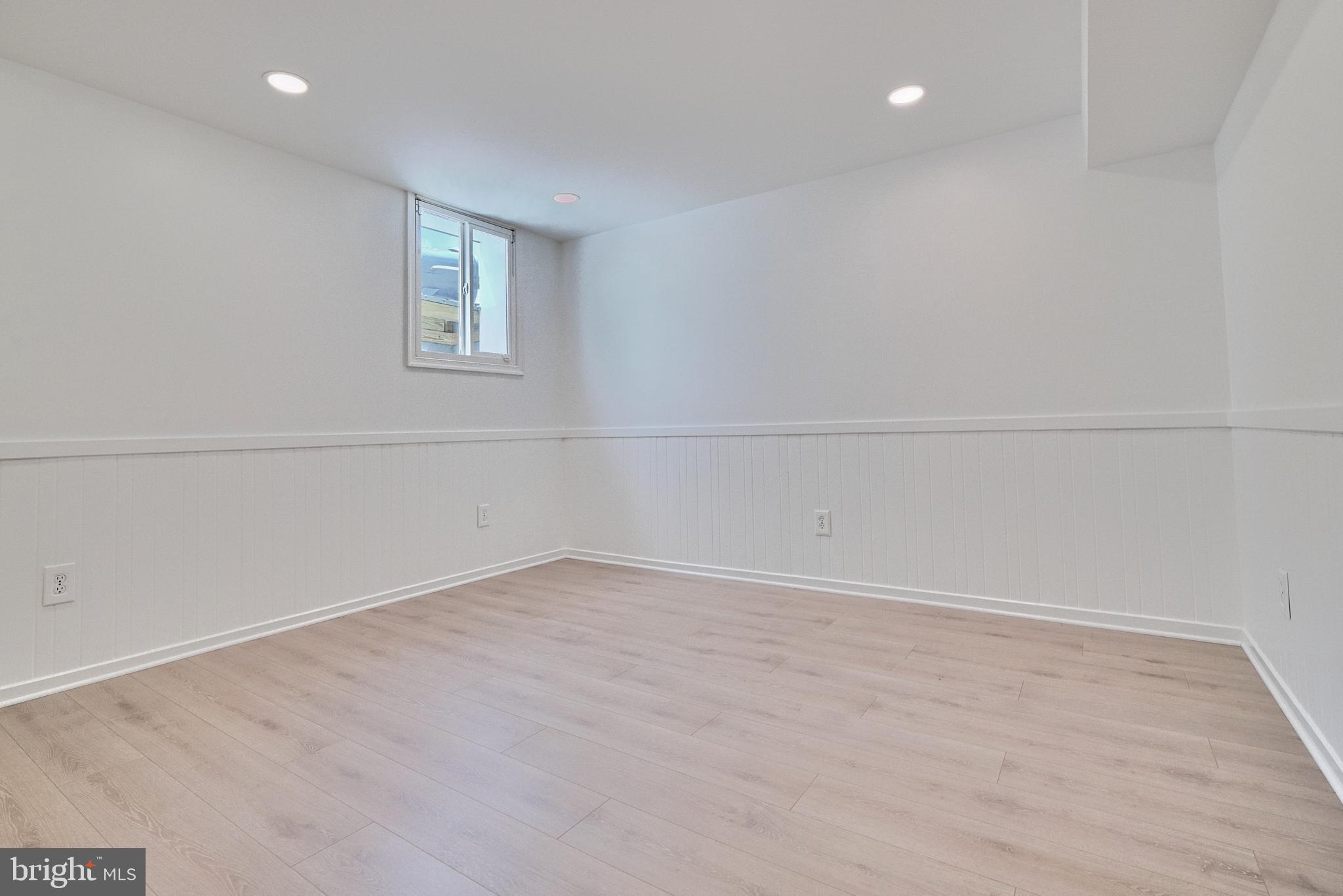 CROFTON HIGHLANDS - Residential