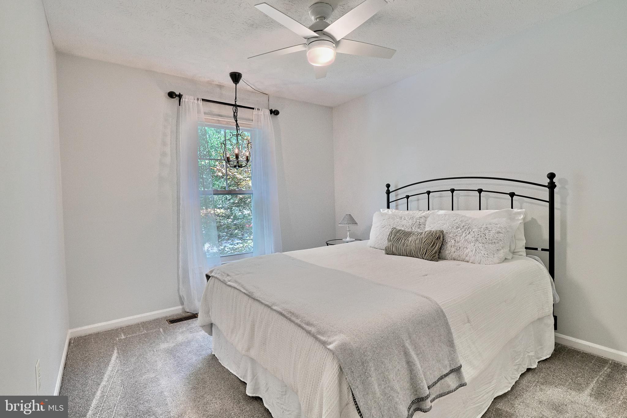 CROFTON HIGHLANDS - Residential