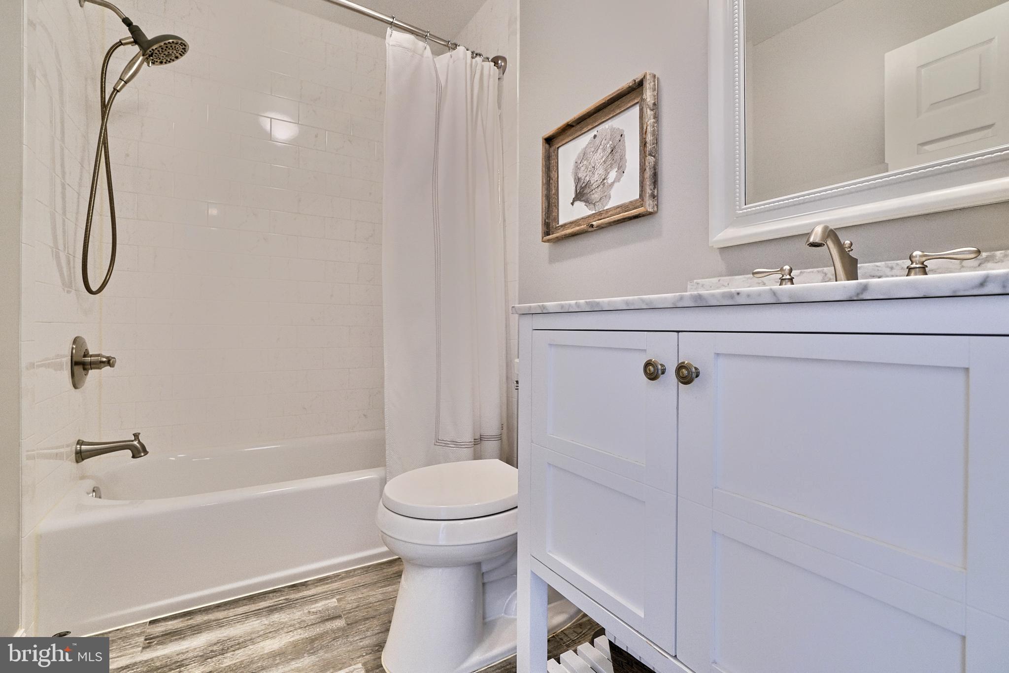 CROFTON HIGHLANDS - Residential