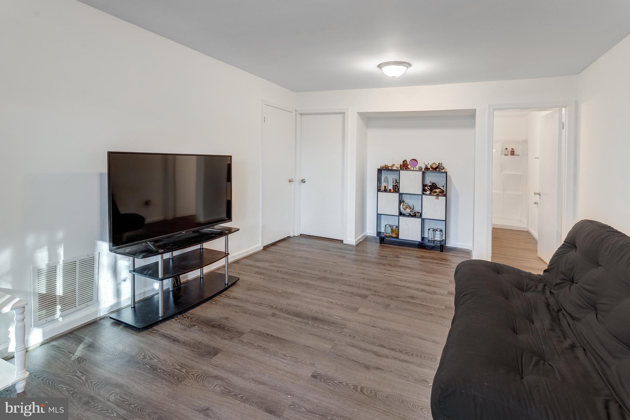 RIPPON LANDING - Residential