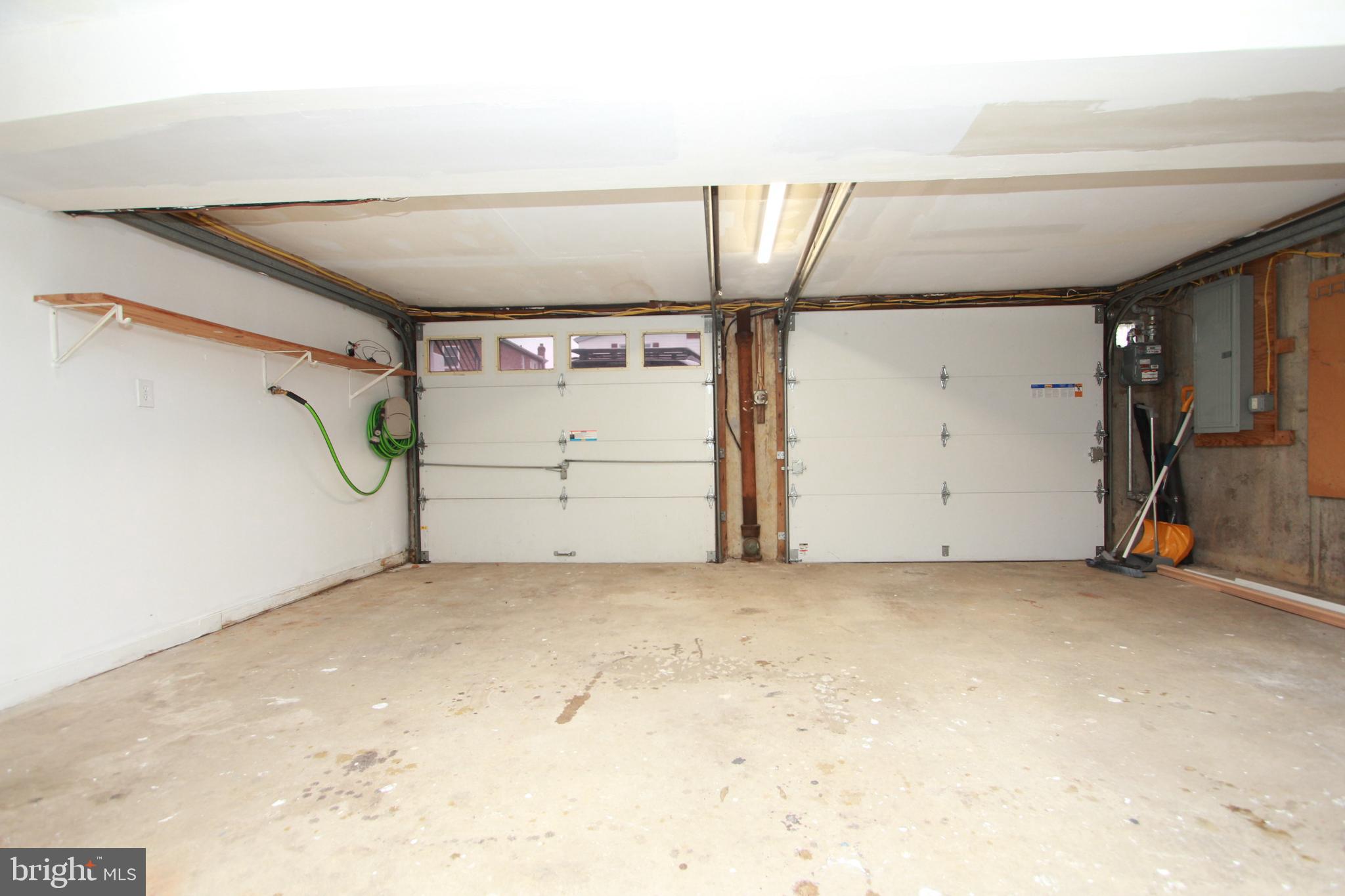 HOLME CIRCLE - Residential