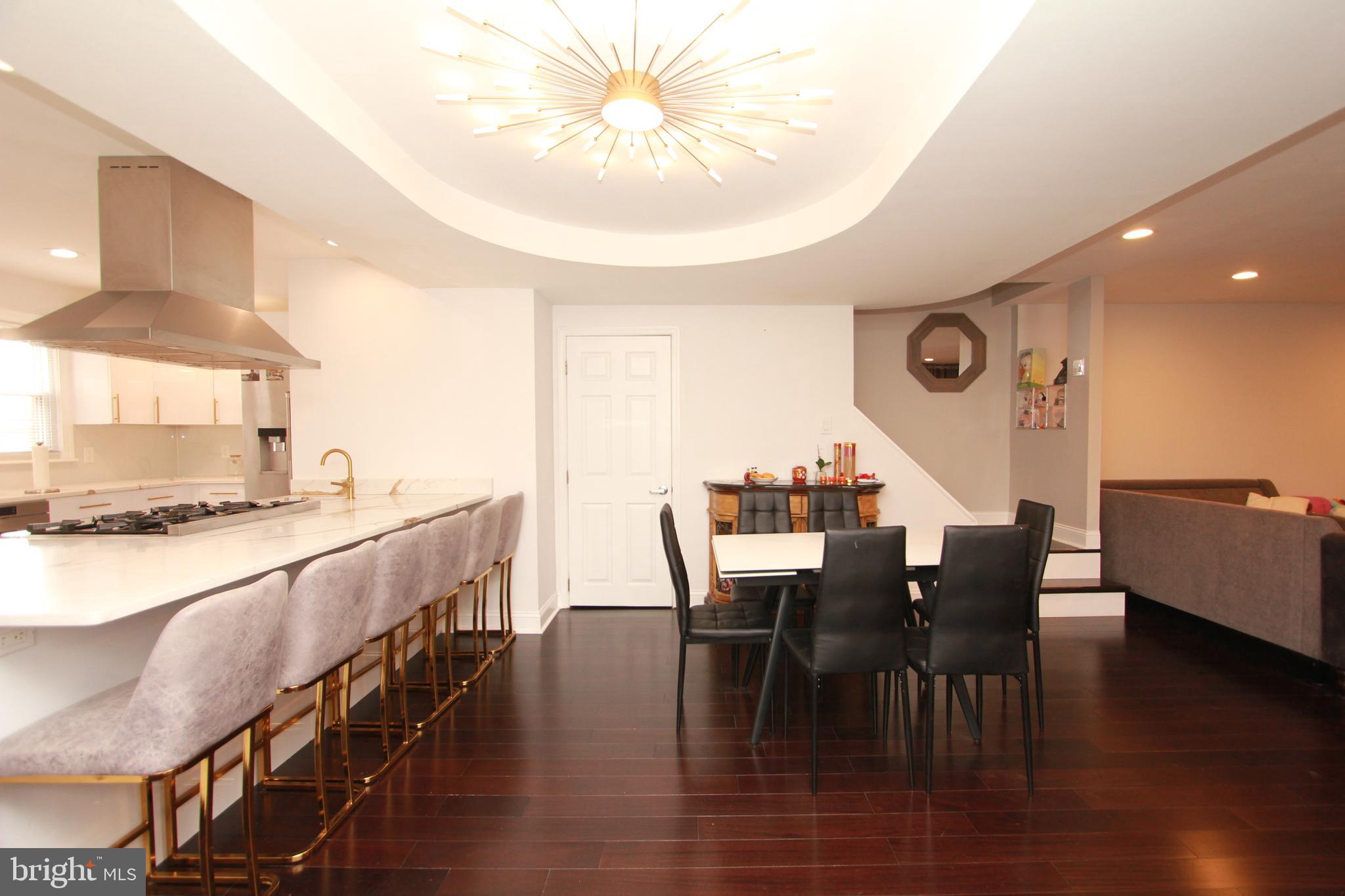 HOLME CIRCLE - Residential