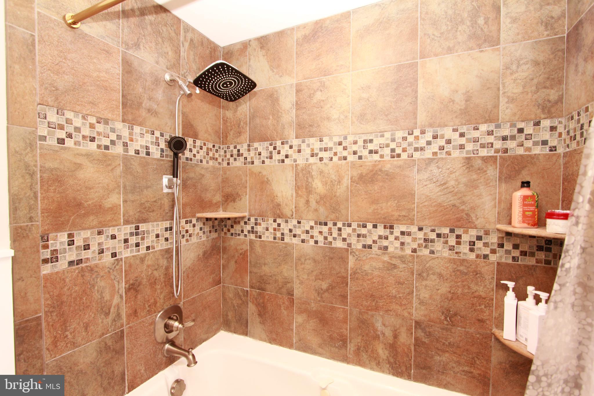 HOLME CIRCLE - Residential