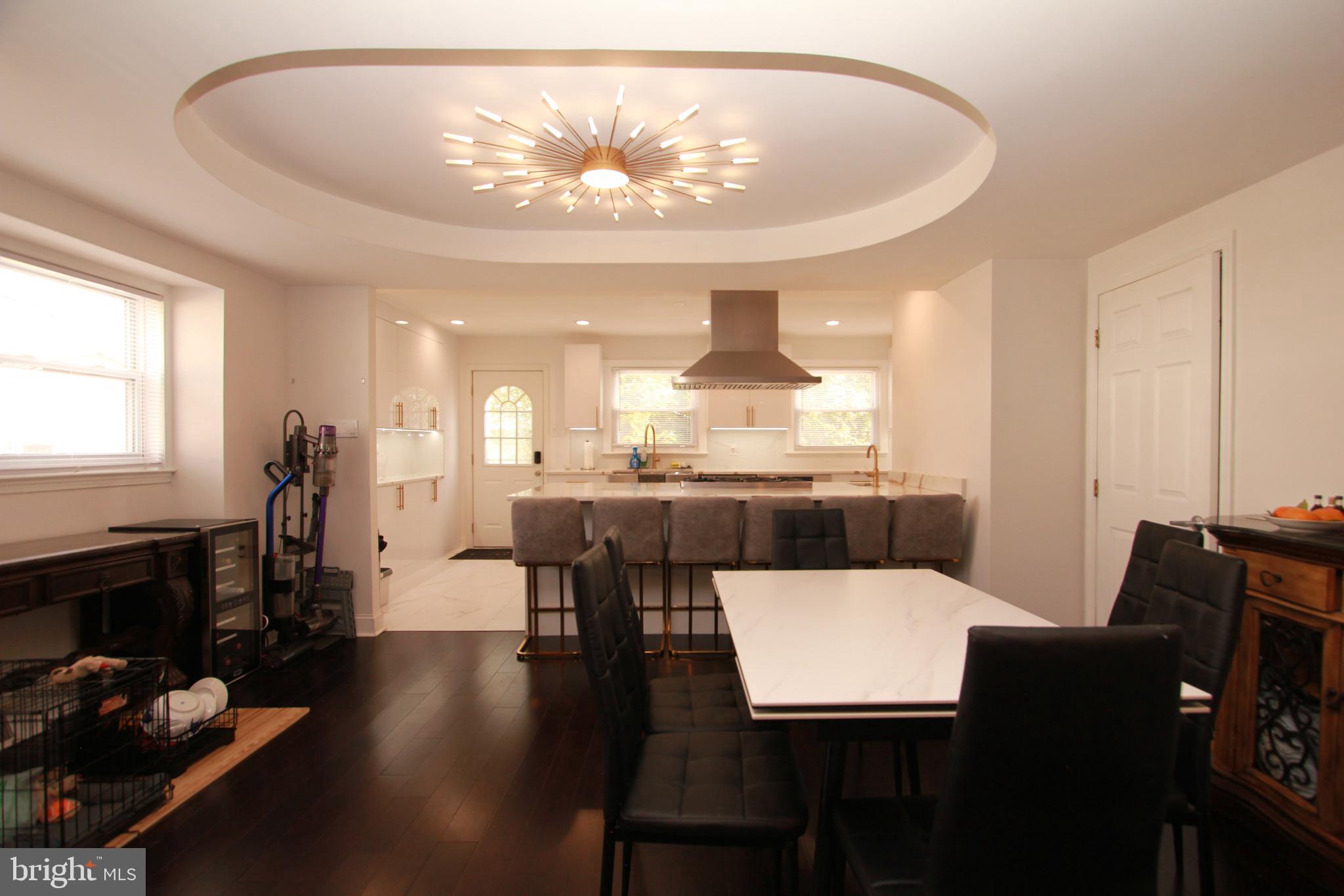 HOLME CIRCLE - Residential