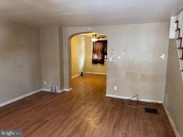 ELMWOOD PARK - Residential