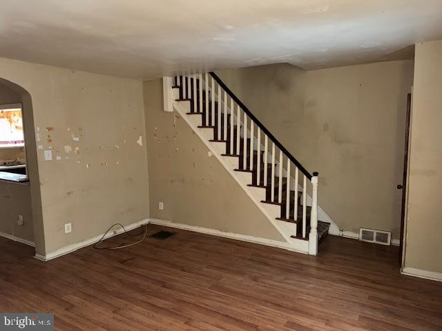 ELMWOOD PARK - Residential