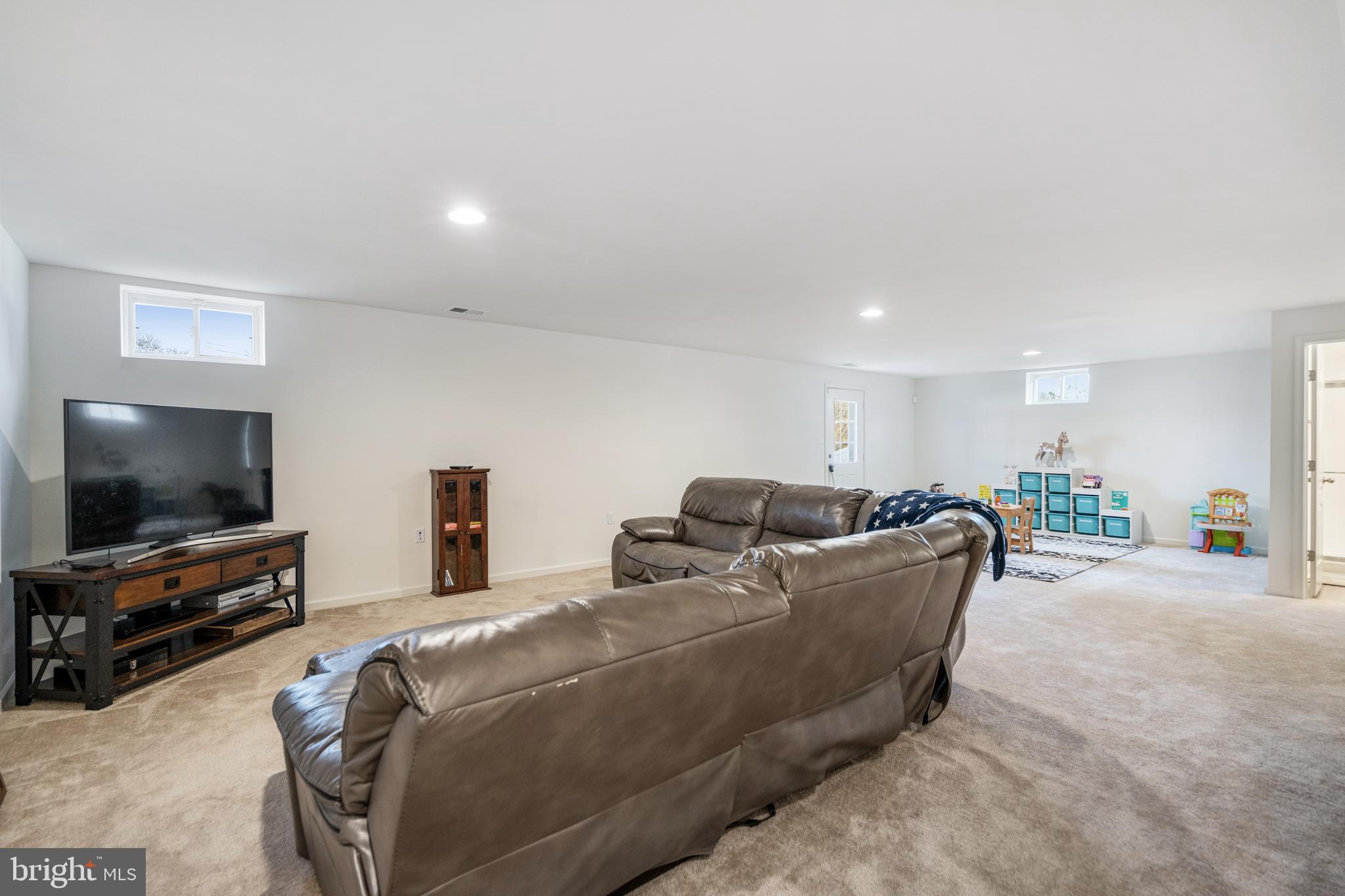 FREEDOM MANOR - Residential