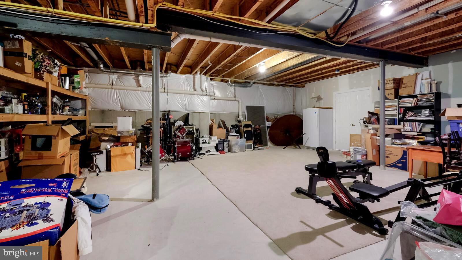 PONDVIEW - Residential