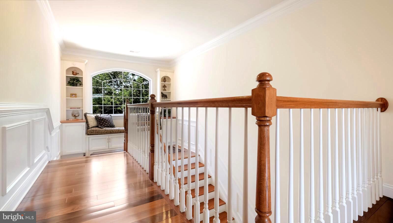 PONDVIEW - Residential