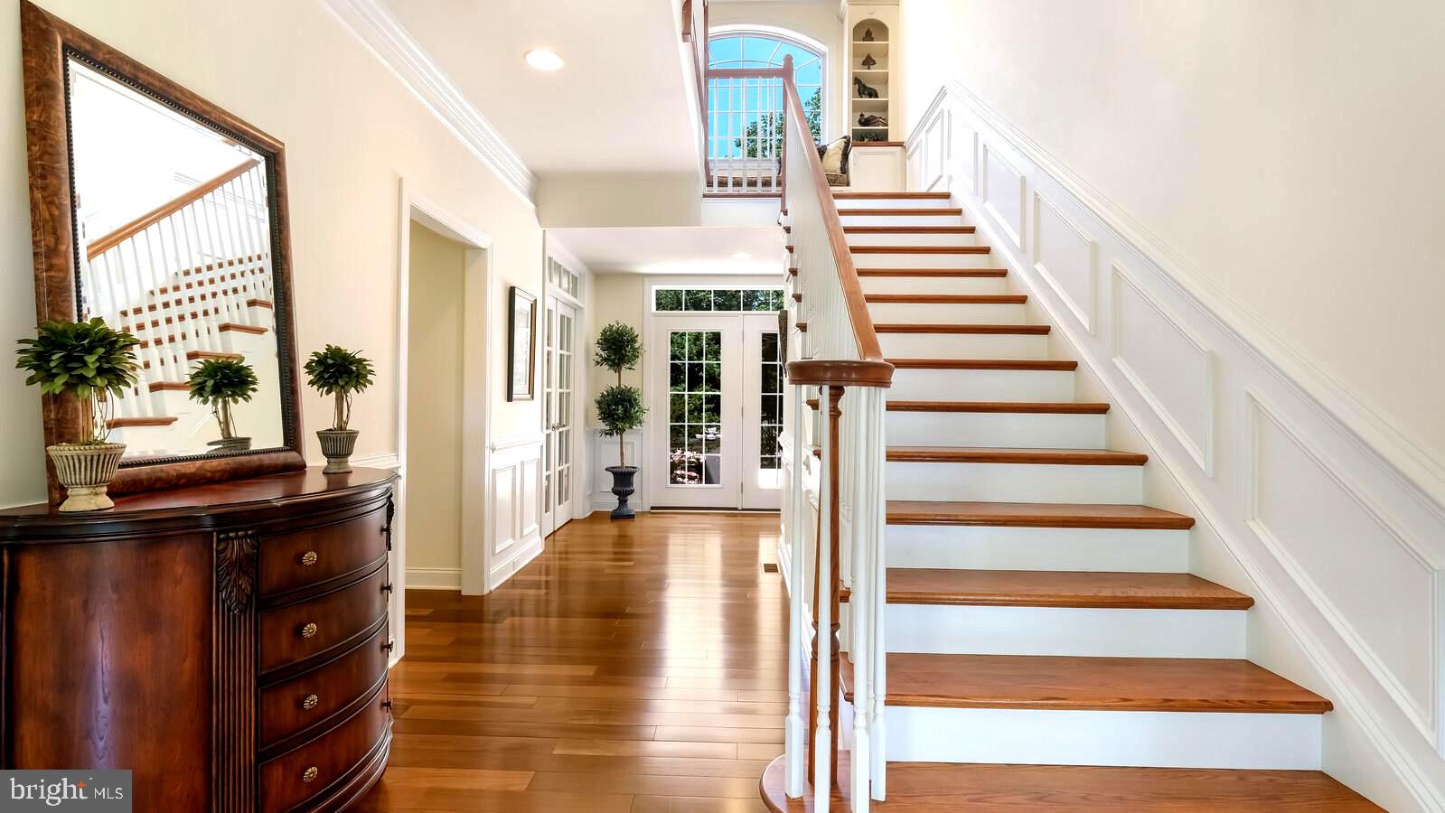 PONDVIEW - Residential