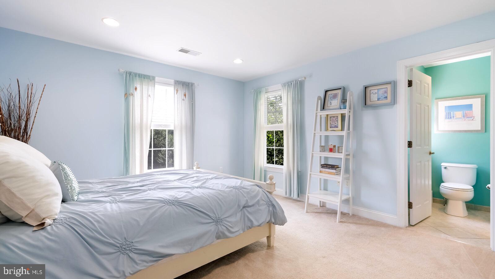 PONDVIEW - Residential